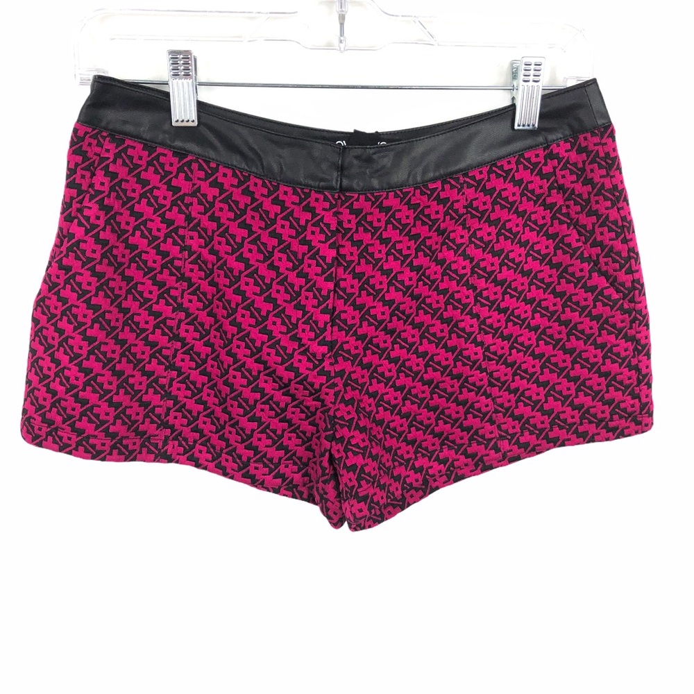 NWT Love & Love Fashion Group, Inc Patterned Faux Leather Short Small Black